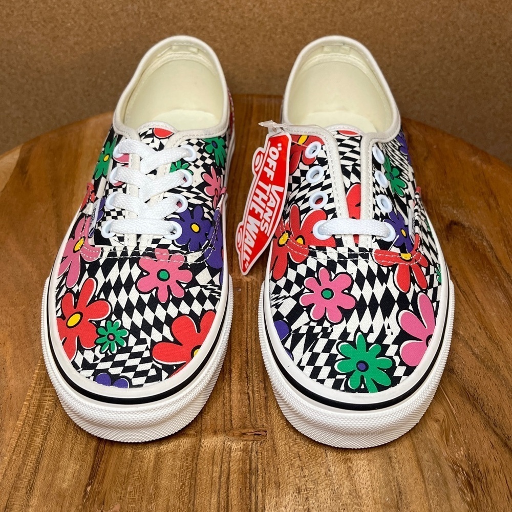Vans classic
'floral checkerboard'
Brand new - Picture 6 of 7